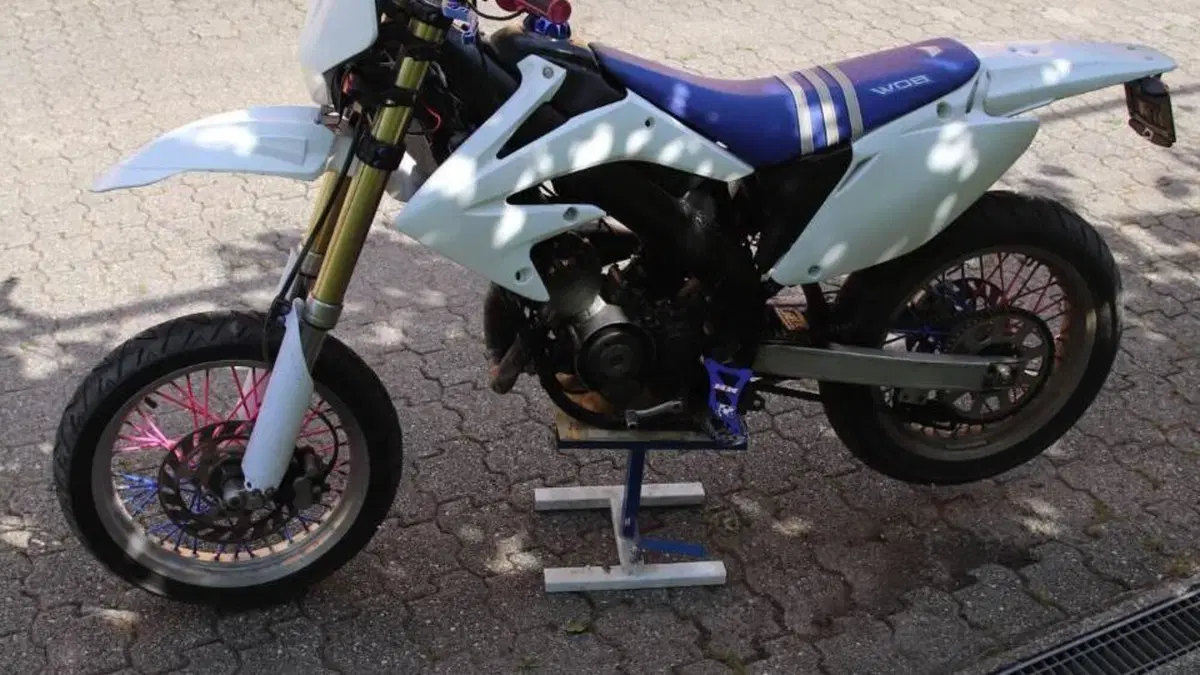 HM CRE 50 Six (1996 - 06)  (2)