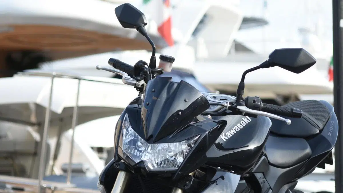 Kawasaki Z 1000 (2007 - 09)  (14)