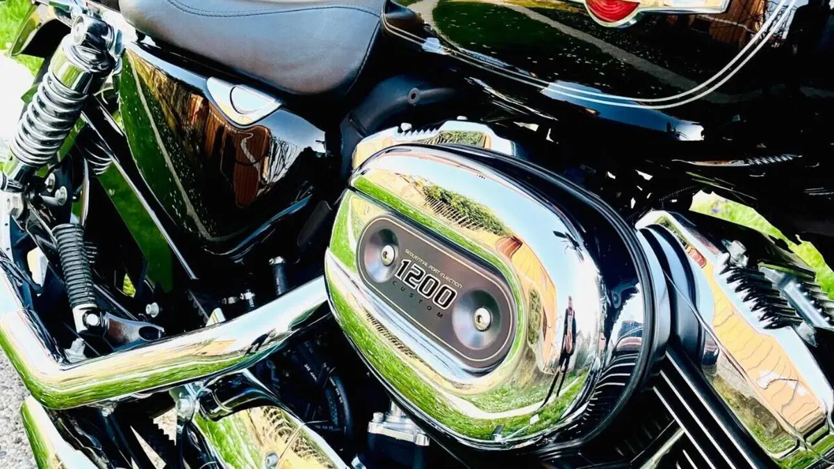 Harley-Davidson 1200 Custom (2007 - 13) - XL 1200C  (4)