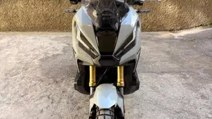 Honda X-ADV 750 DCT (2021 - 24)  (4)