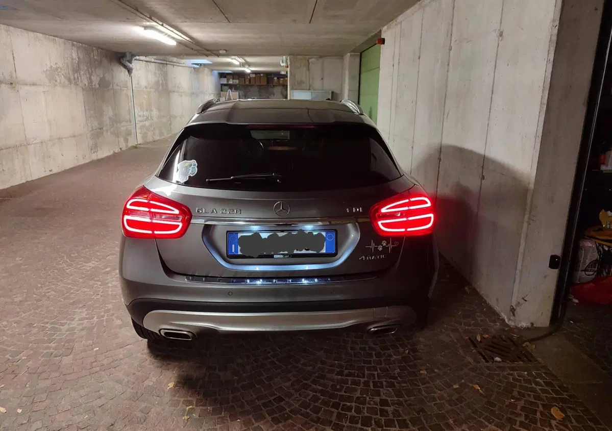 Mercedes-Benz GLA SUV 220 CDI Automatic 4Matic Sport (2)