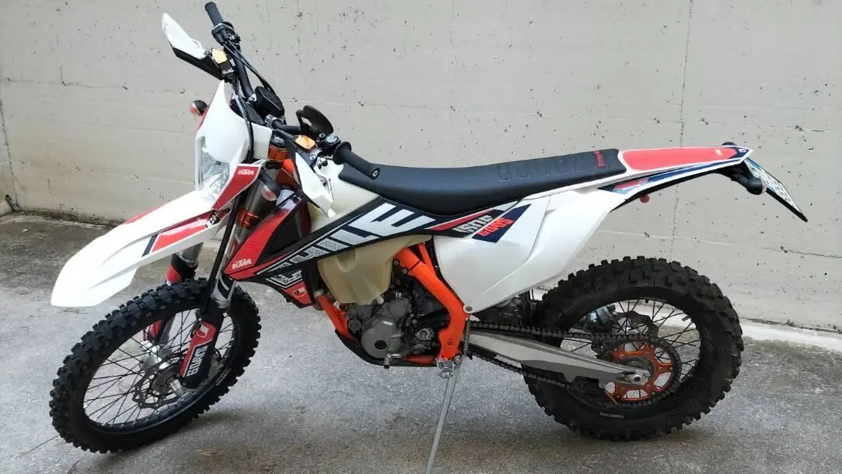 KTM 350 EXC-F Six Days (2019)  (2)