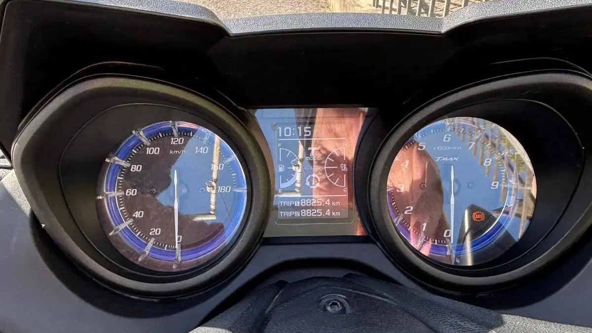 Yamaha T-Max 560 (2022 - 24)  (5)