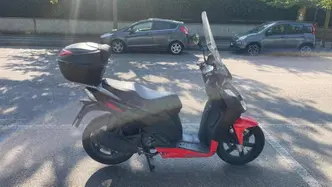 Aprilia Sportcity Cube 125 (2008 - 13) usata