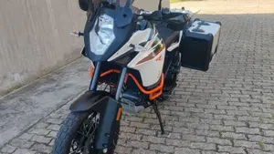 KTM 1090 Adventure R (2017 - 19)  (4)