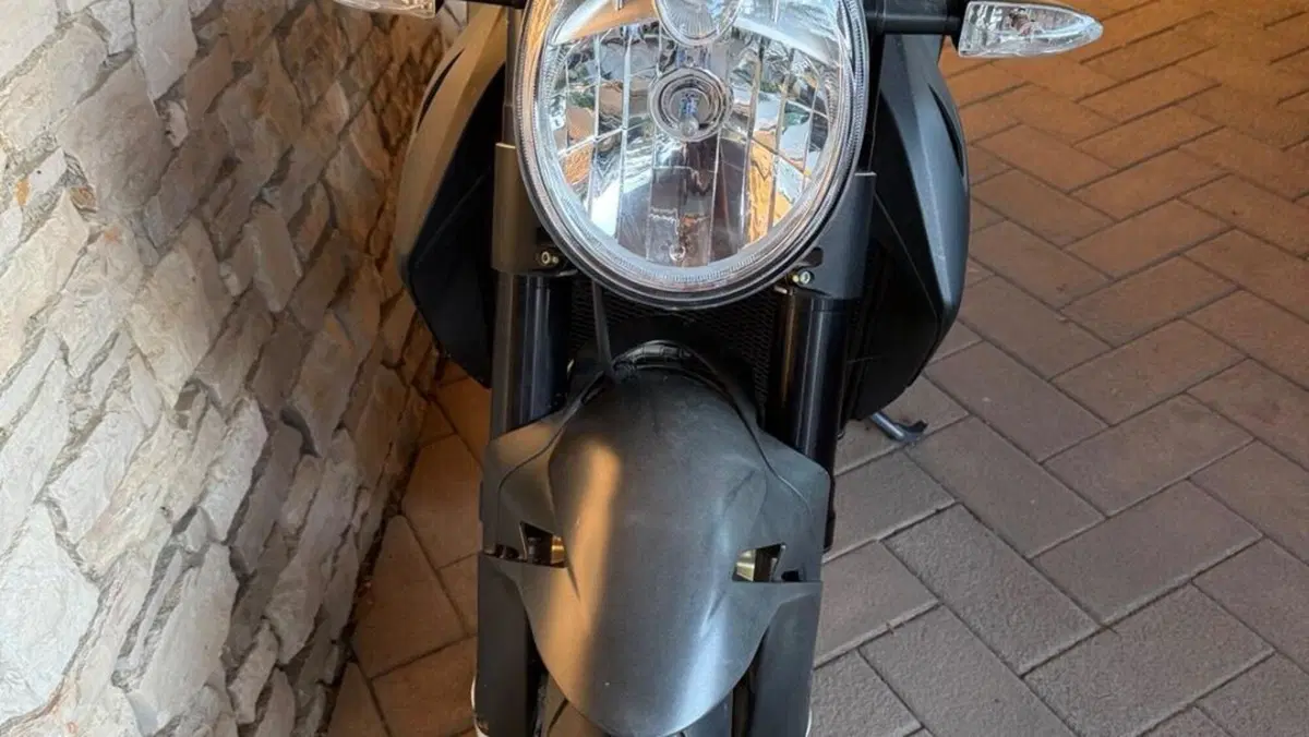 MV Agusta Brutale 1090 (2012 - 15)  (3)