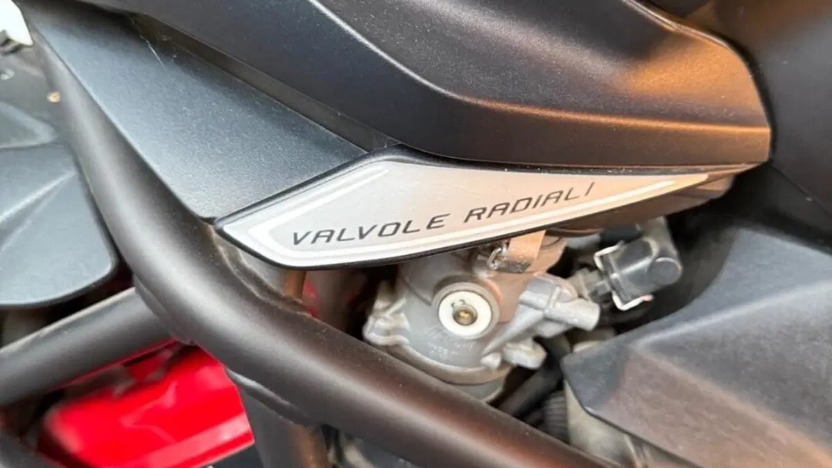 MV Agusta Brutale 1090 (2012 - 15)  (9)