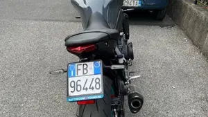 Yamaha MT-09 (2021 - 23)  (2)