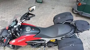 Ducati Hyperstrada 821 (2013 - 15)  (6)