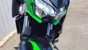 Kawasaki Z 400 (2023)  (7)