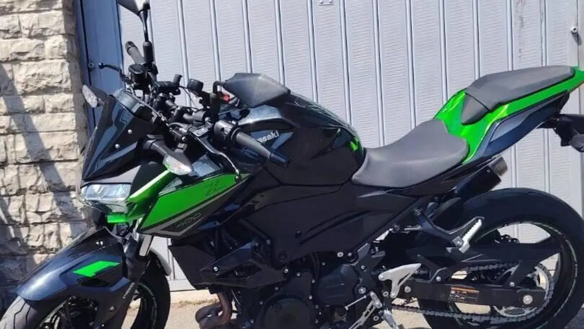 Kawasaki Z 400 (2023)  (8)