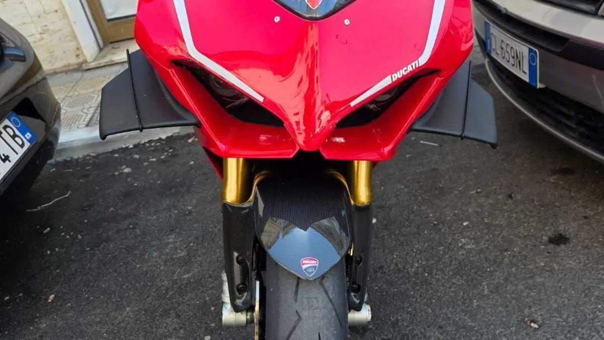 Ducati Panigale V4 S 1100 (2021)  (3)