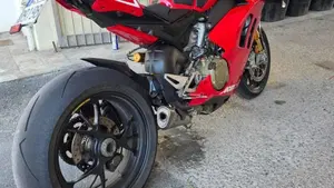 Ducati Panigale V4 S 1100 (2021)  (15)