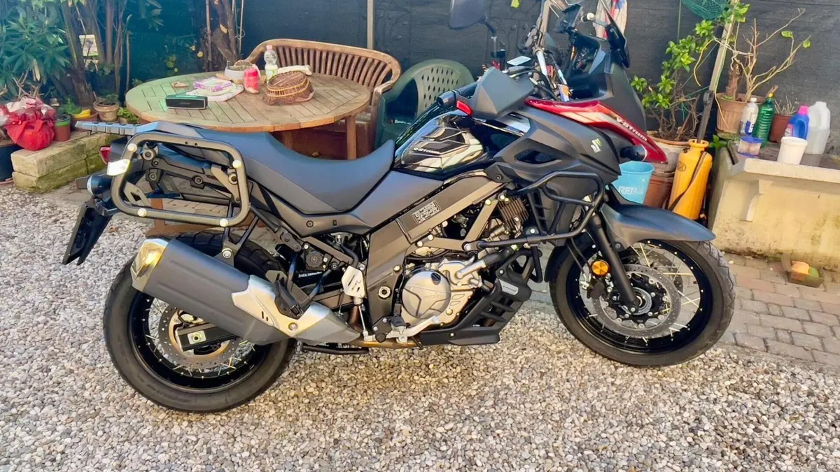 Suzuki V-Strom 650XT (2021 - 25)  (2)