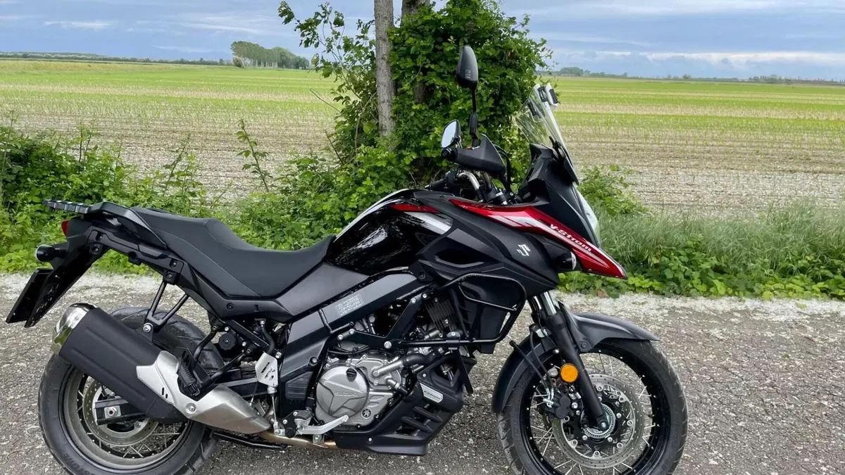 Suzuki V-Strom 650XT (2021 - 25)  (3)