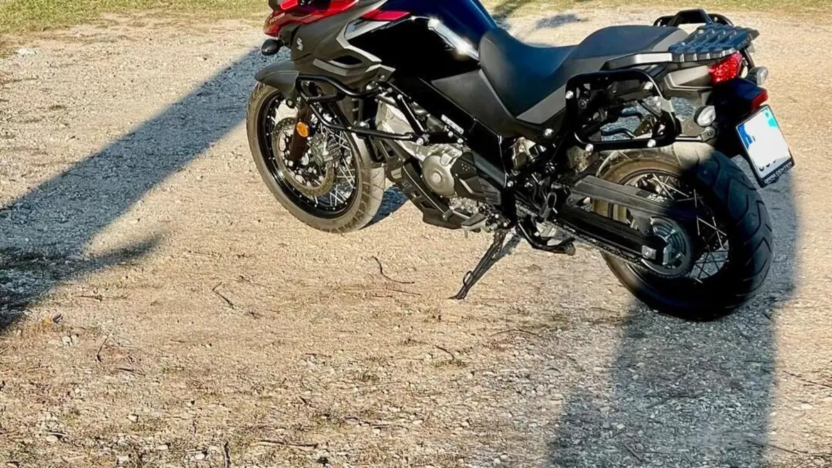 Suzuki V-Strom 650XT (2021 - 25)  (4)