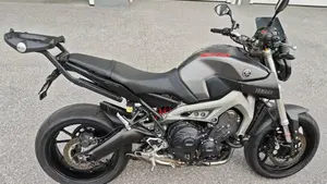Yamaha MT-09 (2013 - 15)  (8)