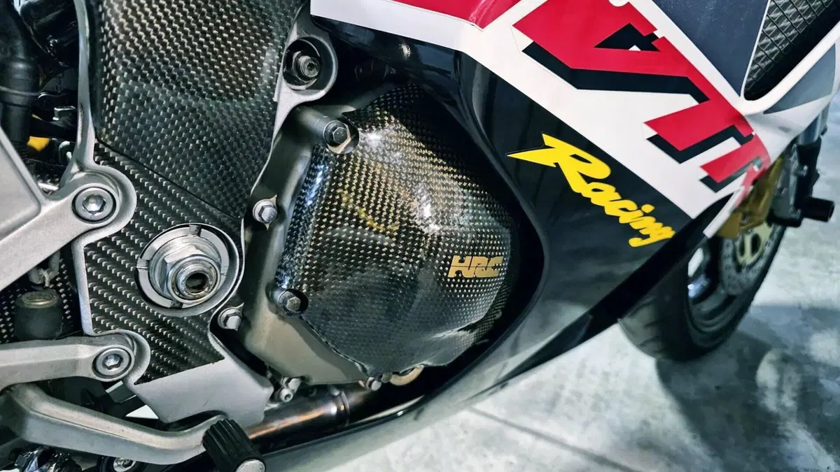 Honda VTR 1000 SP-2 (2002 - 06)  (7)