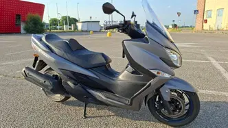 Suzuki Burgman AN 400 (2017 - 20) usata