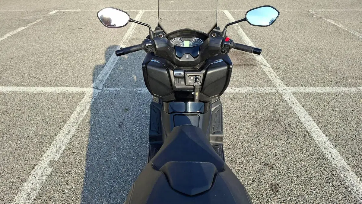 Suzuki Burgman AN 400 (2017 - 20)  (7)