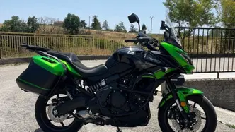 Kawasaki Versys 650 Grand Tourer (2021) usata