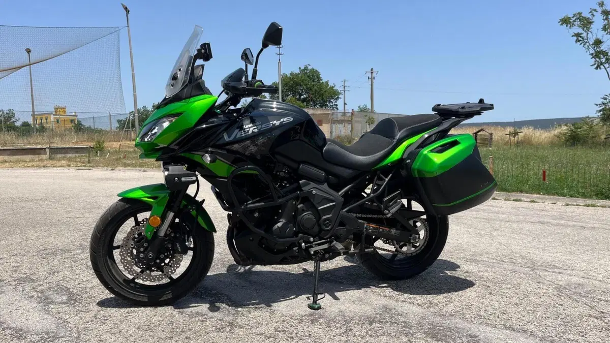 Kawasaki Versys 650 Grand Tourer (2021)  (3)