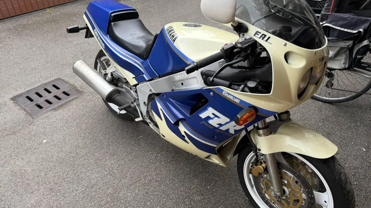 Yamaha   (3)