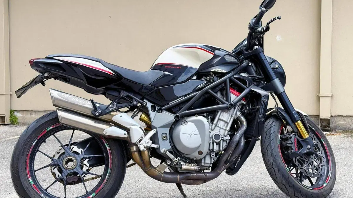 MV Agusta Brutale 910 R (2006 - 11)  (5)