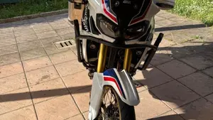 Honda Africa Twin CRF 1000L ABS (2016 - 17)  (4)