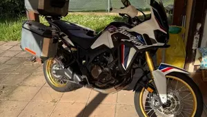 Honda Africa Twin CRF 1000L ABS (2016 - 17)  (5)