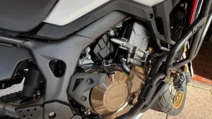 Honda Africa Twin CRF 1000L ABS (2016 - 17)  (11)