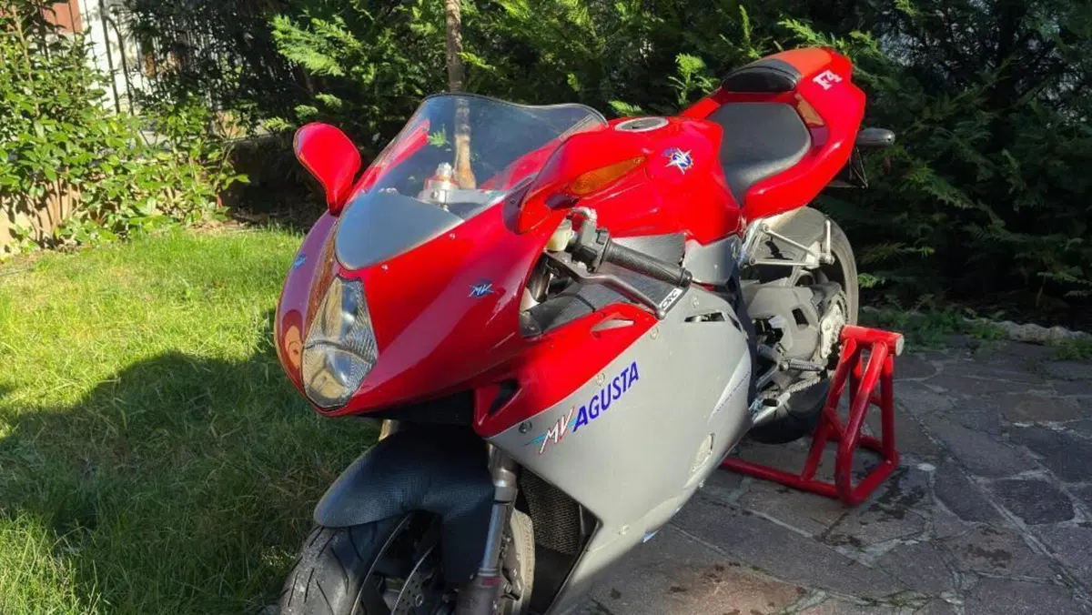 MV Agusta F4 750 S 1+1 (2000 - 02) 