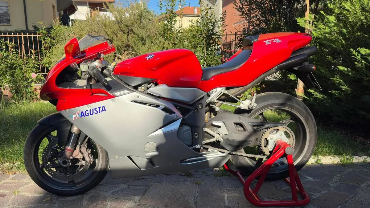 MV Agusta F4 750 S 1+1 (2000 - 02)  (5)