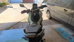 Honda X-ADV 750 DCT Gravel (2021 - 24)  (2)