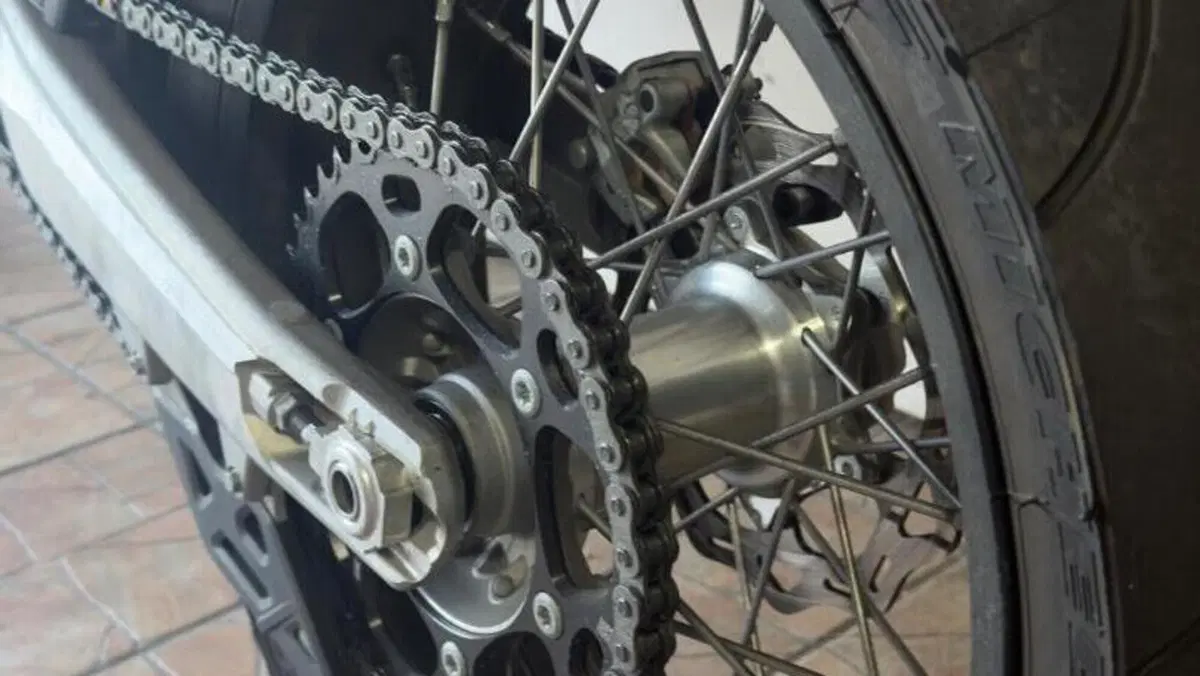 KTM 450 SMR (2026)  (7)