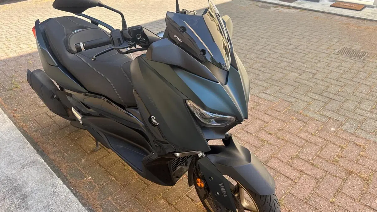 Yamaha X-Max 125 Tech Max (2021 - 24)  (3)