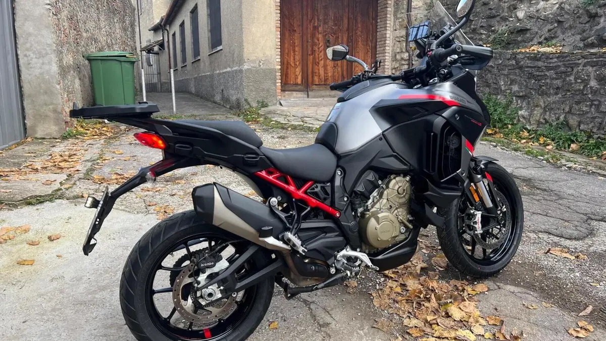 Ducati Multistrada V4 S Grand Tour (2024)  (2)