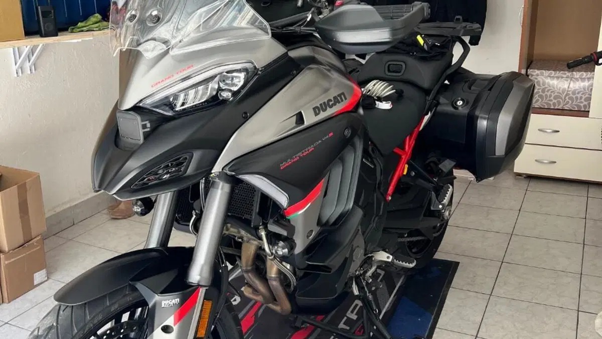 Ducati Multistrada V4 S Grand Tour (2024)  (7)