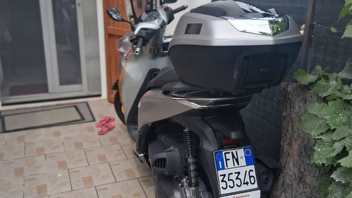 Honda SH 350i Sport (2025 - 26)  (2)