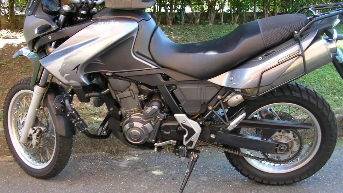 Aprilia Pegaso 650 Trail (2006 - 11)  (2)
