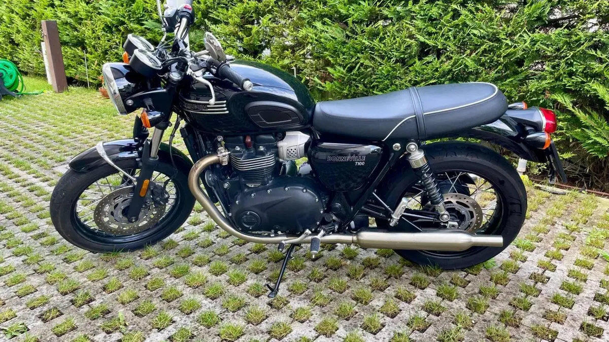 Triumph Bonneville T100 (2021 - 25)  (7)