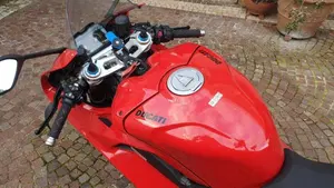 Ducati Panigale V4 S (2022 - 24)  (4)