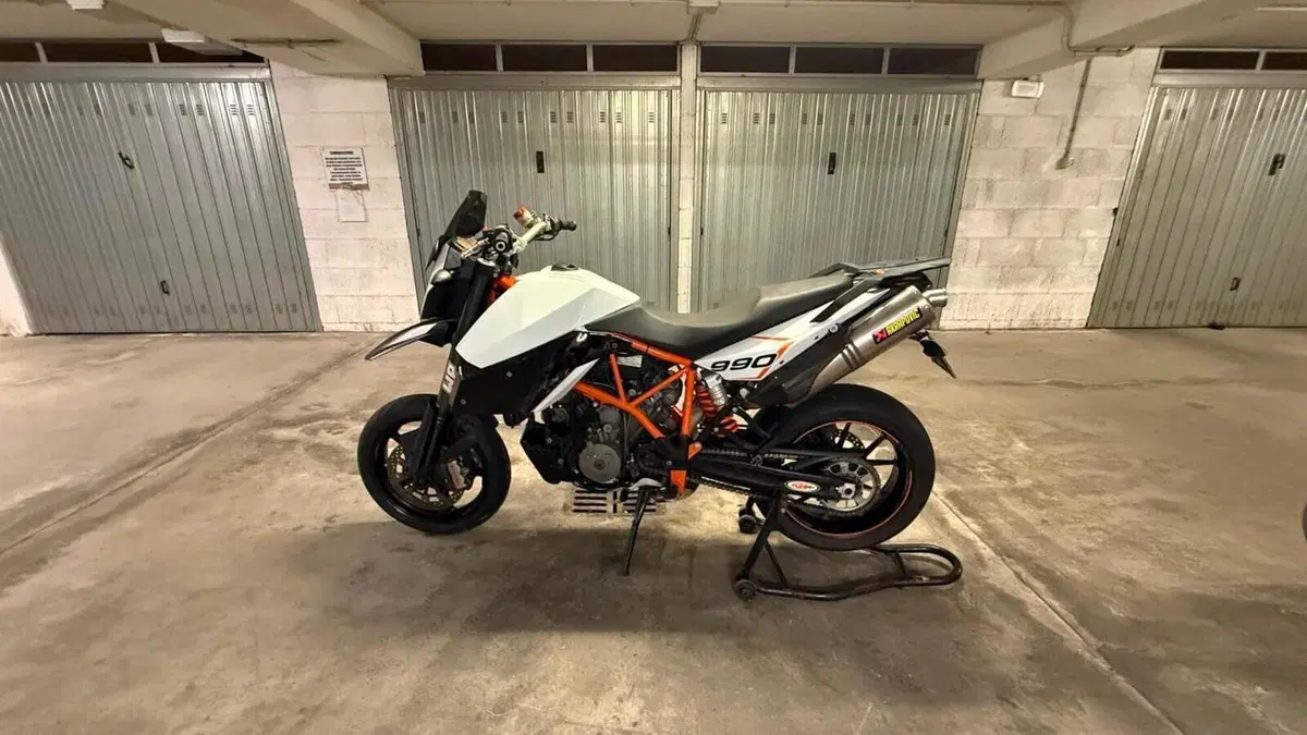KTM 990 Supermoto R (2009 - 11)  (3)