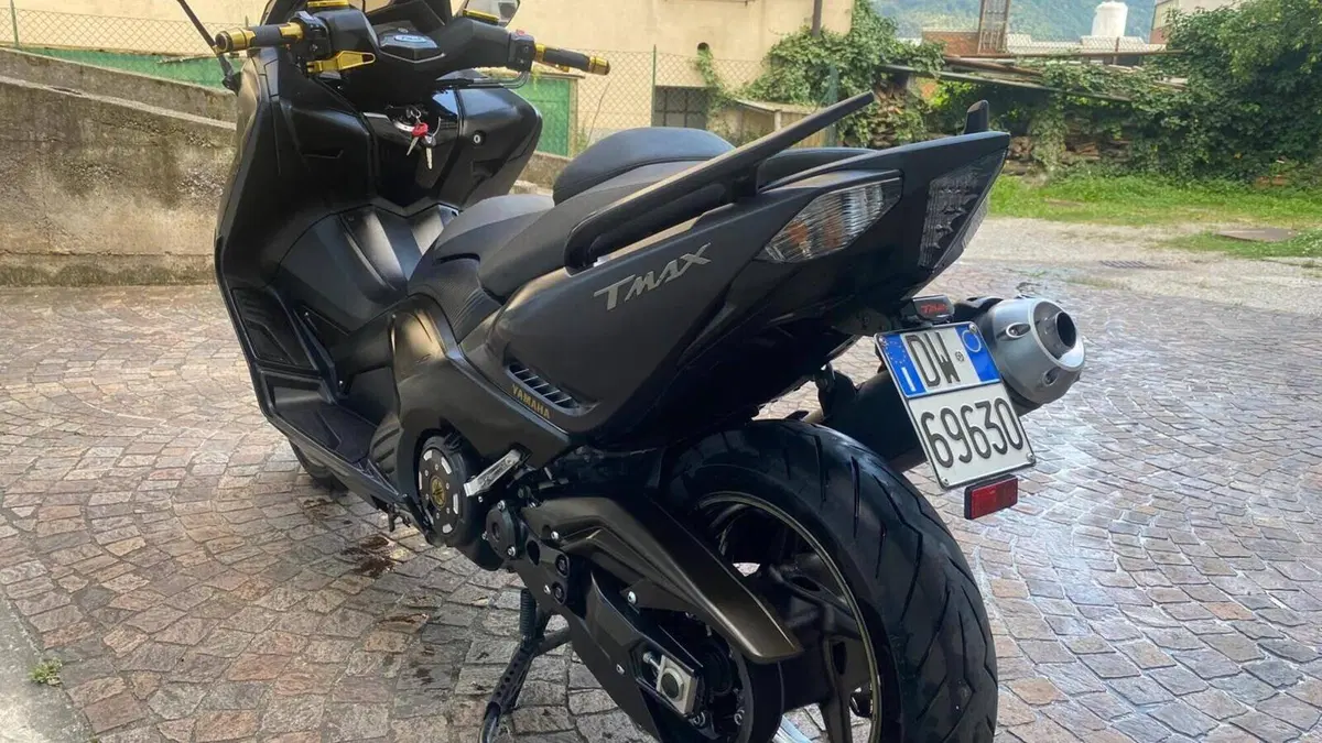Yamaha T-Max 530 (2012 - 14)  (2)