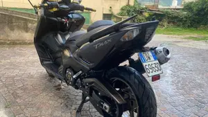 Yamaha T-Max 530 (2012 - 14)  (2)