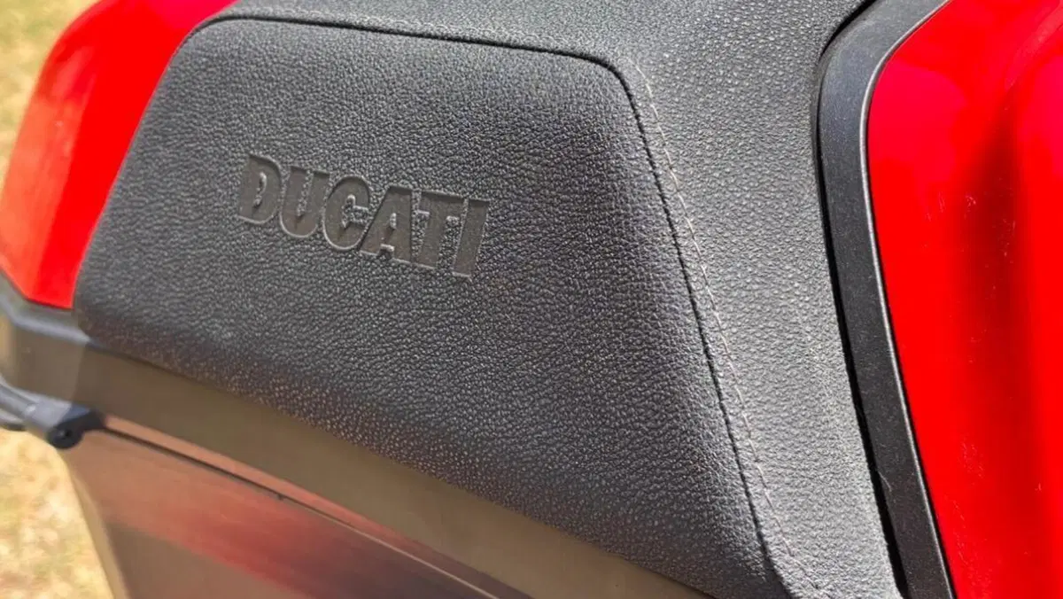 Ducati Multistrada 1200 S Pikes Peak (2013 - 14)  (4)