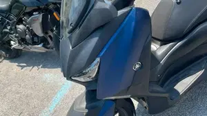 Yamaha X-Max 300 (2021 - 24)  (4)
