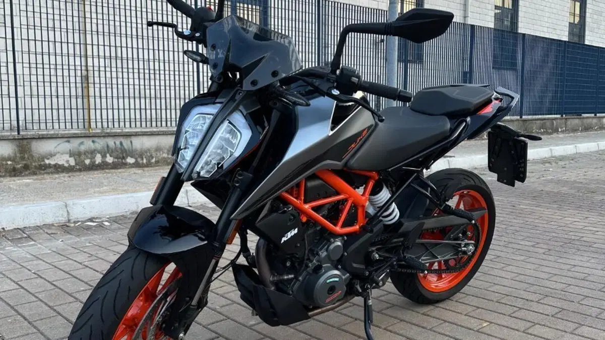 KTM 390 Duke (2021 - 23)  (3)