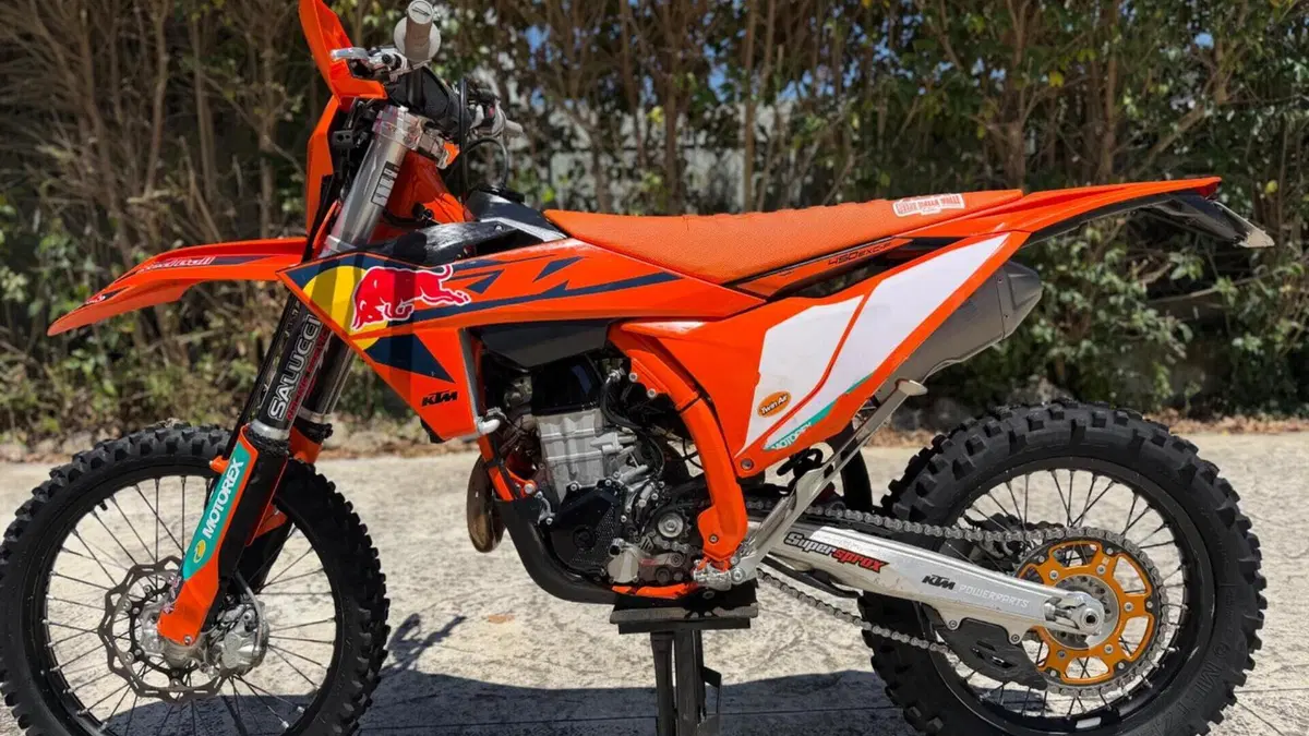 KTM 450 EXC-F Champion Edition (2025) 