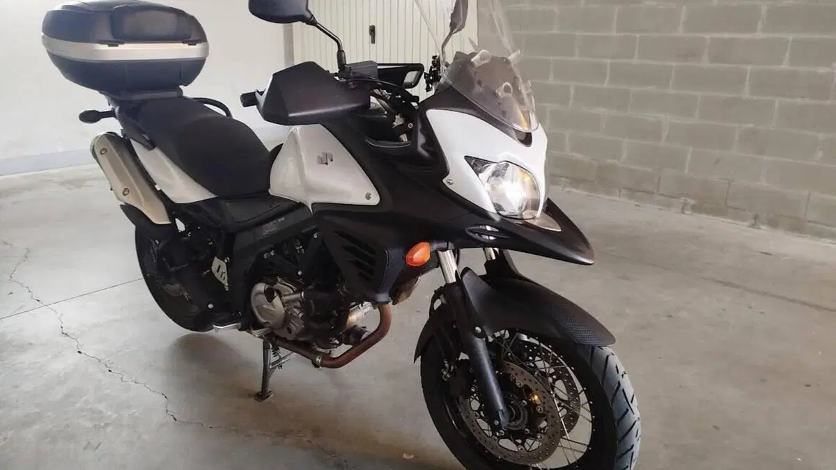 Suzuki V-Strom 650XT ABS (2015 - 17)  (2)